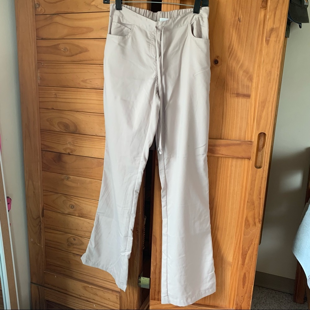 GREY’S ANATOMY Cargo Drawstring Flare Scrub Pant